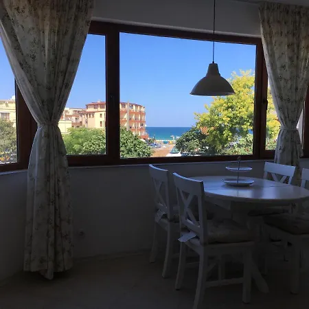 Moments Apartment *